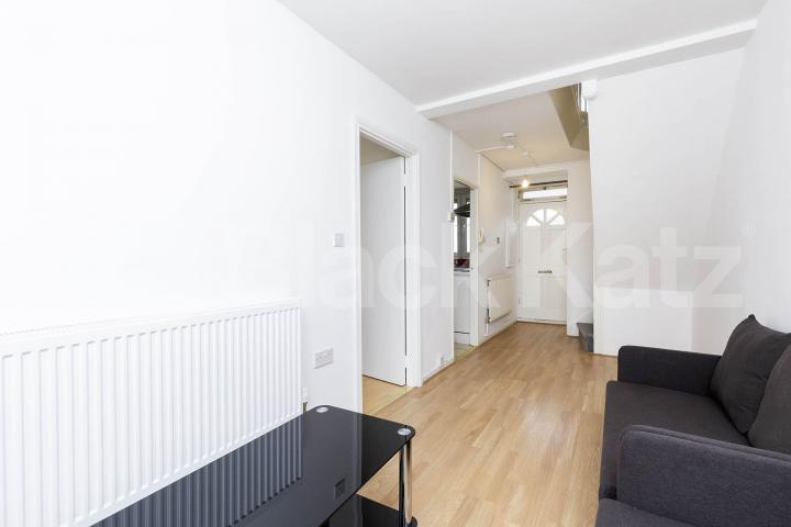 Four bedroom property set with in a gated ex-local building Hilldrop Road, Tufnell Park 